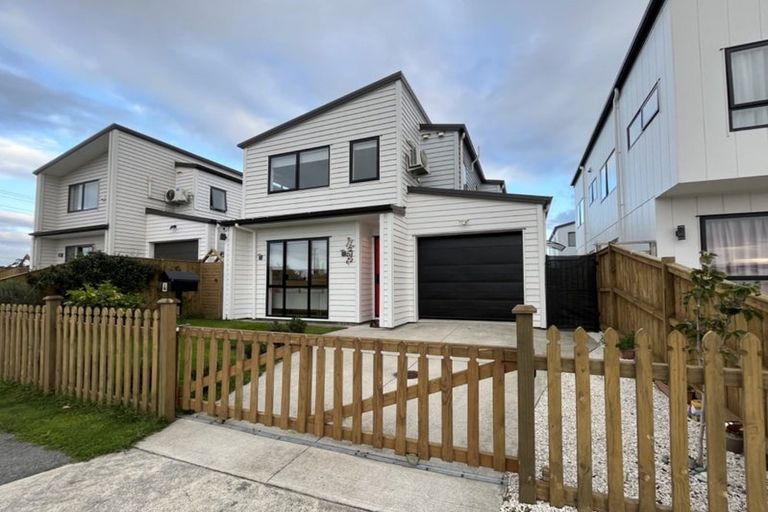 Photo of property in 4 Minhas Road, Papakura, 2110