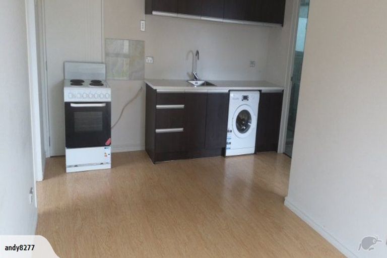 Photo of property in 21b Stamford Crescent, Flat Bush, Auckland, 2019