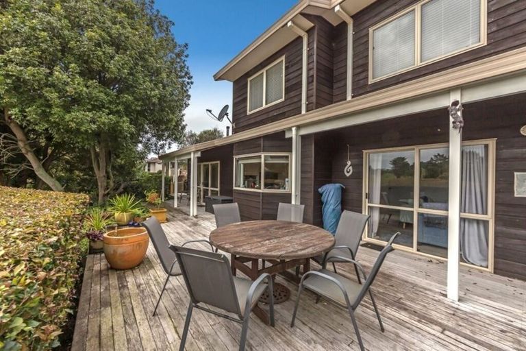 Photo of property in 14 Dacre Grove, Gulf Harbour, Whangaparaoa, 0930