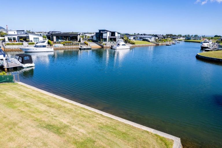 Photo of property in 63 Stace Hopper Drive, One Tree Point, 0118