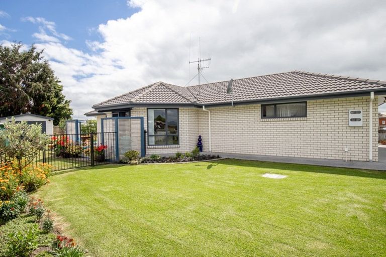 Photo of property in 32 Benner Drive, Ngatea, 3503