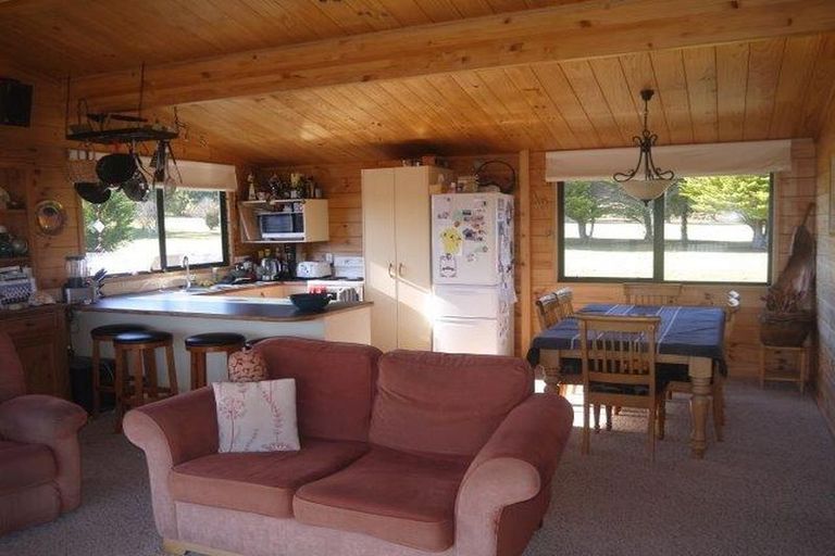Photo of property in 11 Yasmin Lane, Kinloch, Taupo, 3377