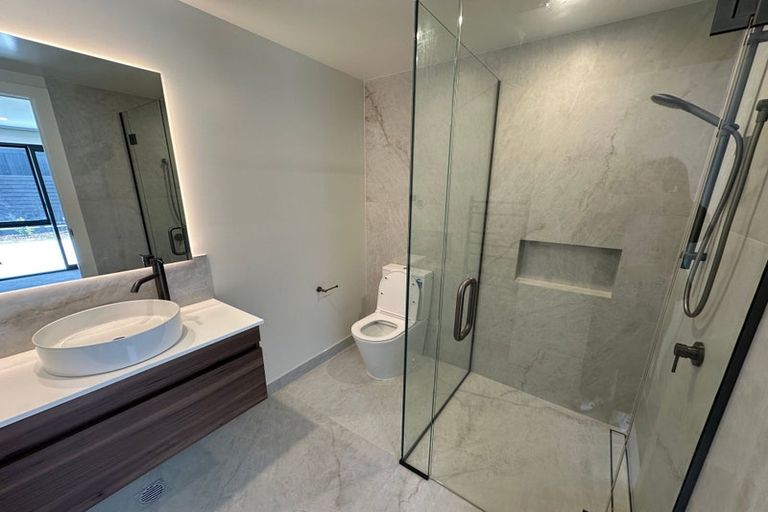 Photo of property in 17 Taurus Lane, Jacks Point, 9371