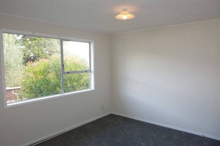 Photo of property in 1/36a Sunnynook Road, Sunnynook, Auckland, 0620