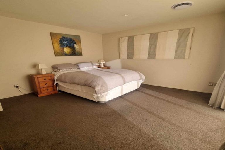 Photo of property in 12 Islington Place, Wanaka, 9305