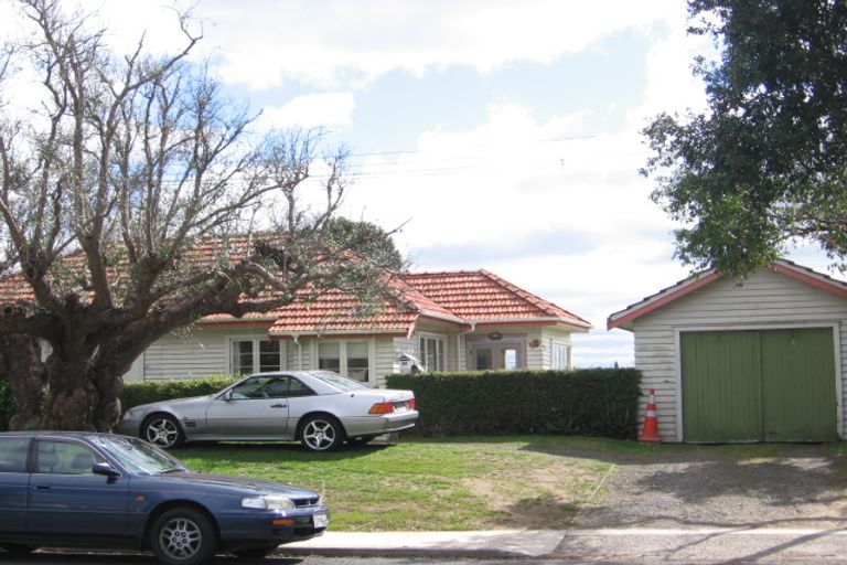 Photo of property in 83 Edgecumbe Road, Tauranga, 3110