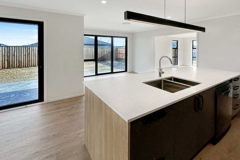 Photo of property in 20 Blue Jacket Drive, Halswell, Christchurch, 8025