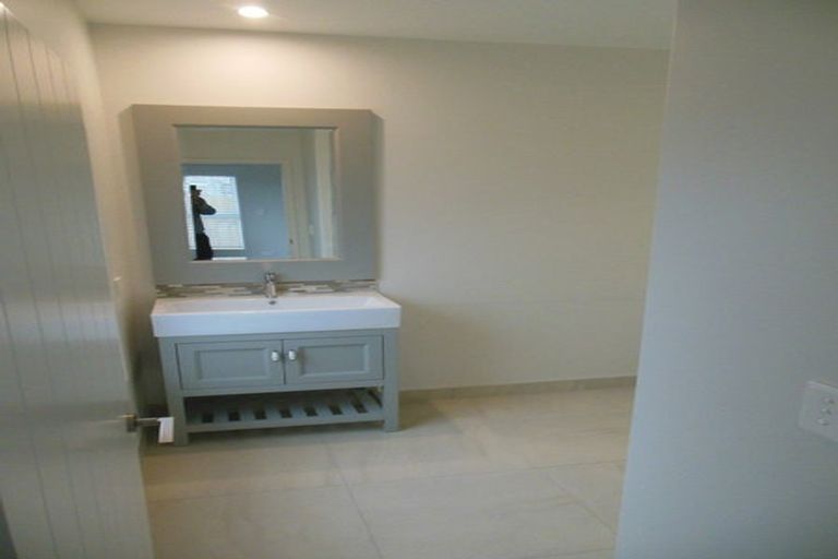 Photo of property in 31 Cassinia Close, Papamoa Beach, Papamoa, 3118