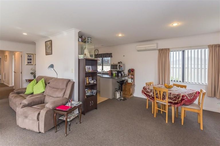 Photo of property in 12 Belle Maison Court, Levin, 5510