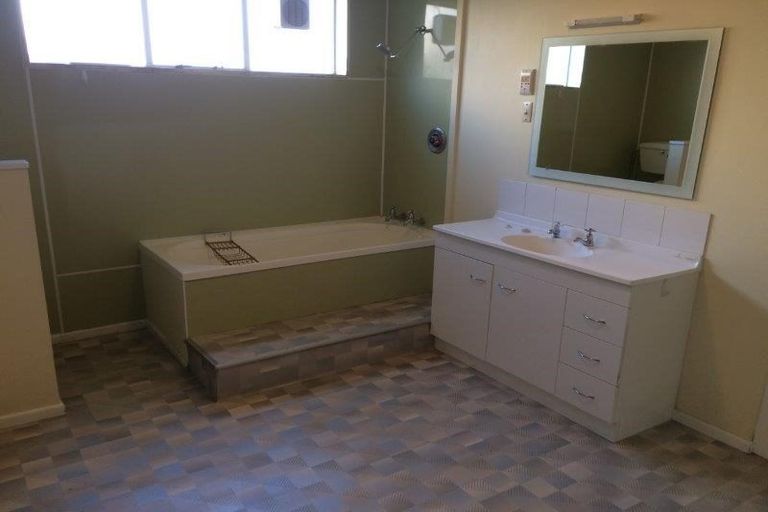 Photo of property in 106 Matai Road, Wanaka, 9305