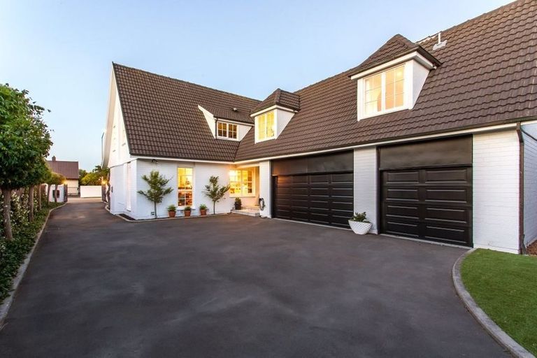 Photo of property in 96 Glandovey Road, Fendalton, Christchurch, 8052