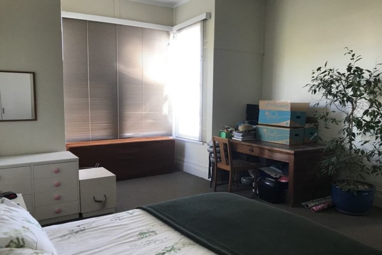 Photo of property in 15 Porritt Avenue, Mount Victoria, Wellington, 6011