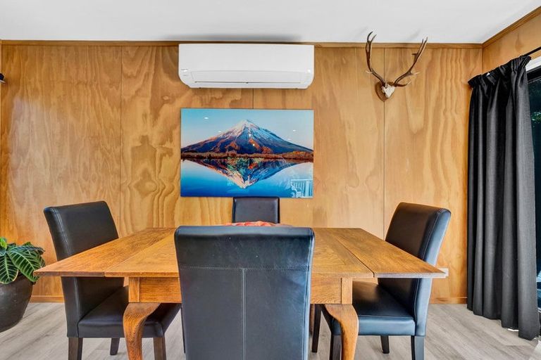 Photo of property in 49a Wallace Place, Westown, New Plymouth, 4310