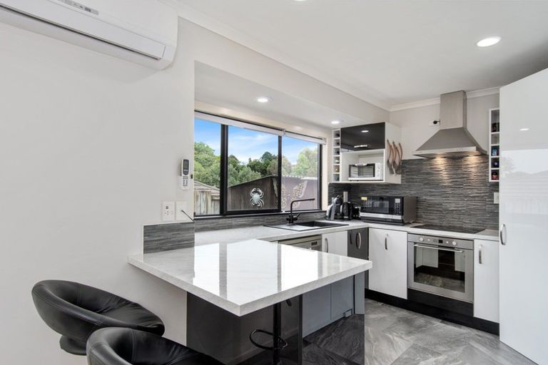 Photo of property in 21 Hawk Place, Welcome Bay, Tauranga, 3112