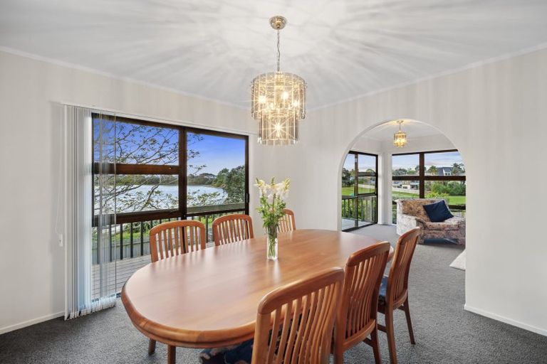 Photo of property in 21 St Annes Crescent, Wattle Downs, Auckland, 2103