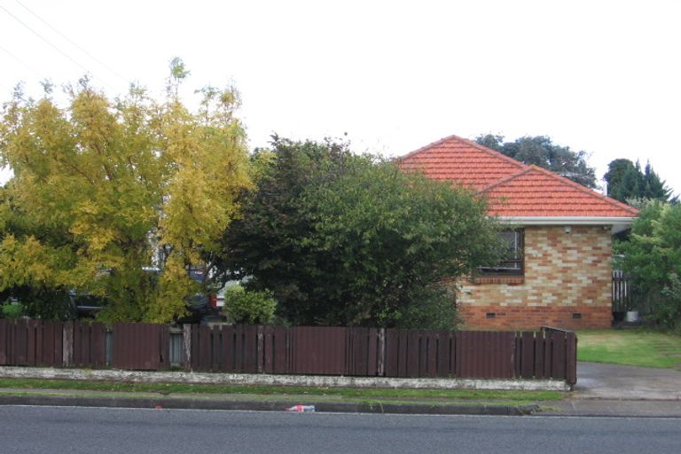 Photo of property in 110 Puhinui Road, Papatoetoe, Auckland, 2104