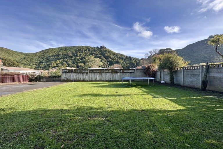 Photo of property in 15a Black Beech Street, Birchville, Upper Hutt, 5018