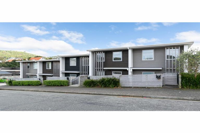 Photo of property in 3/24 Tamar Street, Island Bay, Wellington, 6023