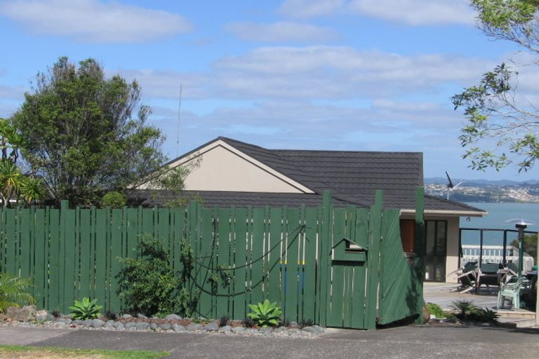 Photo of property in 45 Hadfield Street, Beach Haven, Auckland, 0626