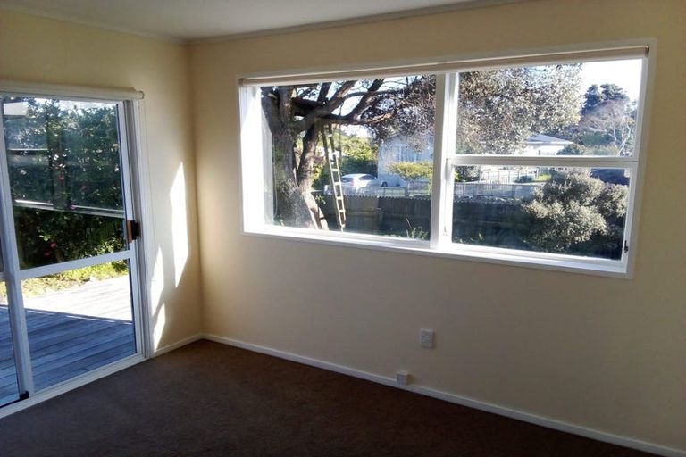 Photo of property in 12 Mountainview Terrace, Otaki Beach, Otaki, 5512