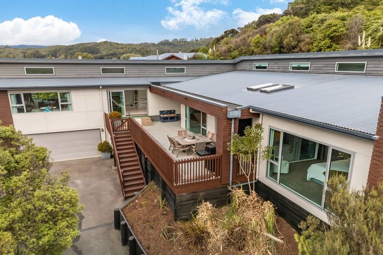 Photo of property in 9 Sylvan Way, Silverstream, Upper Hutt, 5019