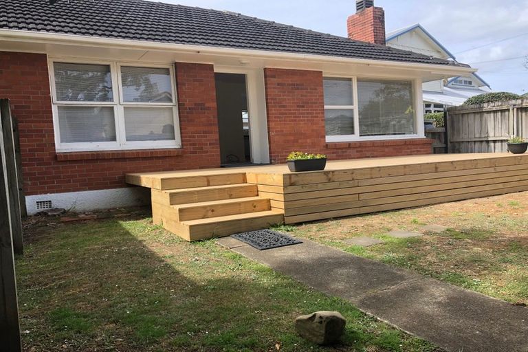 Photo of property in 3/425 Lake Road, Takapuna, Auckland, 0622