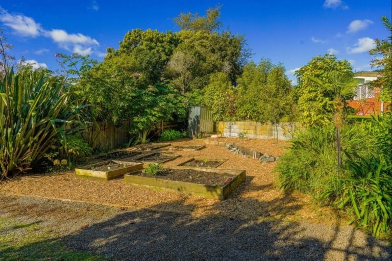 Photo of property in 10 Fleetwood Grove, Waikanae, 5036