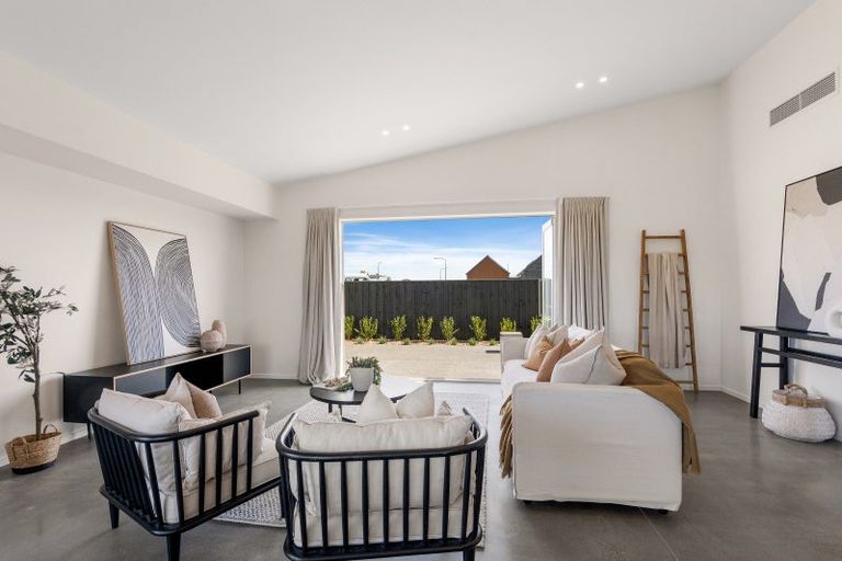 Photo of property in 37 Finstock Way, Rolleston, 7614