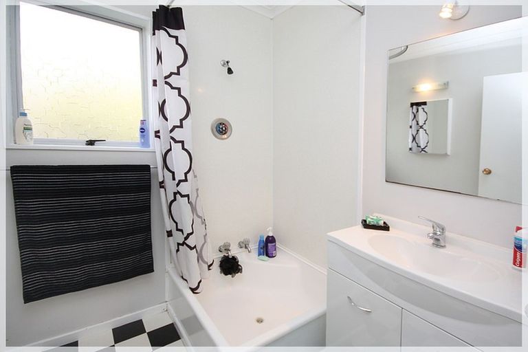 Photo of property in 49 Strathmore Avenue, Levin, 5510