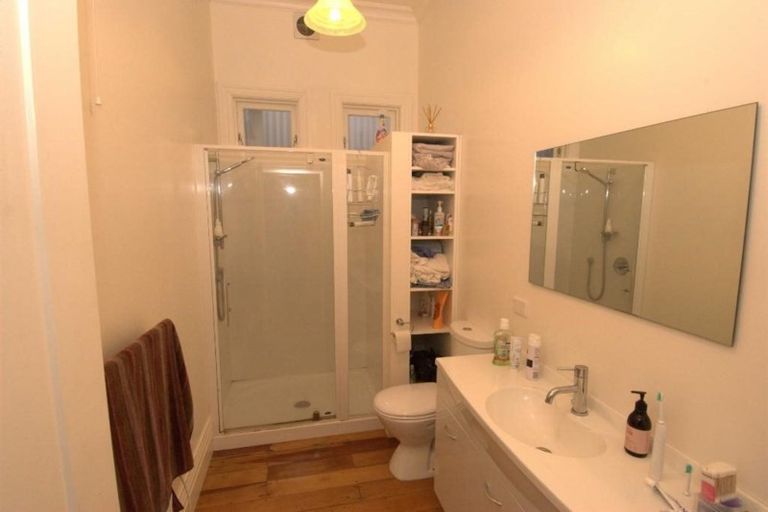 Photo of property in 35 Brougham Street, Mount Victoria, Wellington, 6011