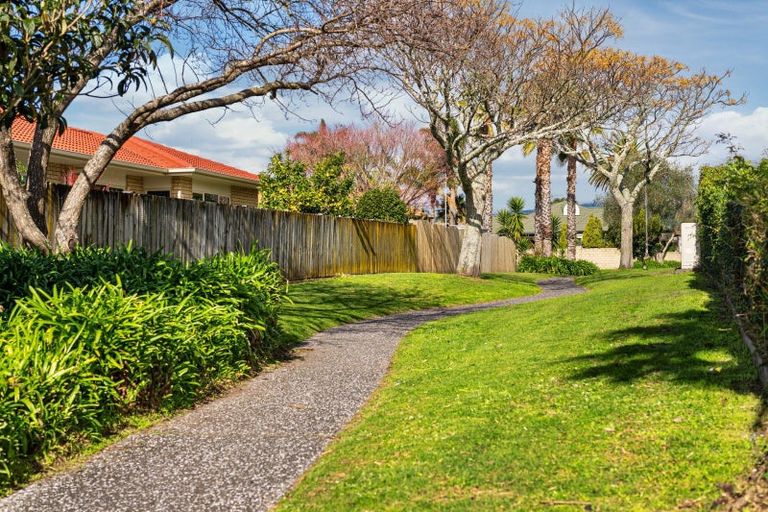 Photo of property in 94 Gravatt Road, Papamoa Beach, Papamoa, 3118