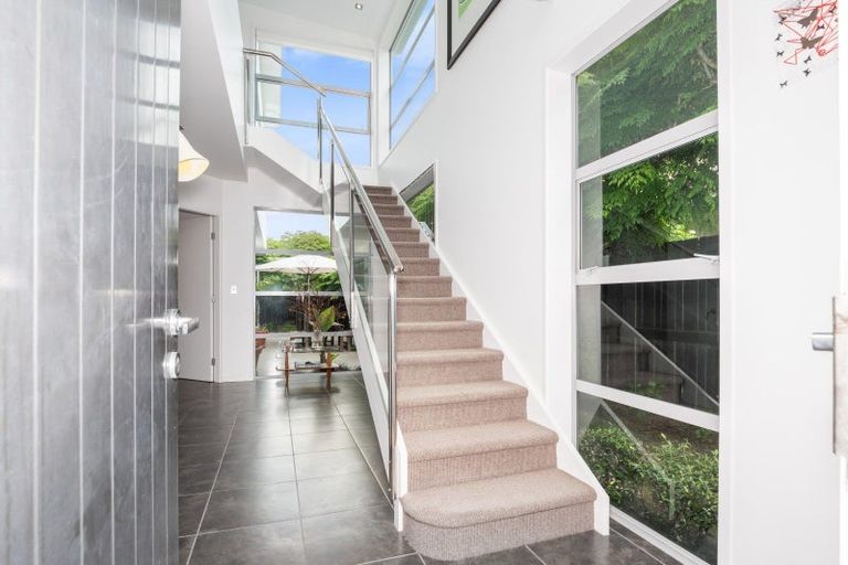 Photo of property in 58a Pitau Road, Mount Maunganui, 3116