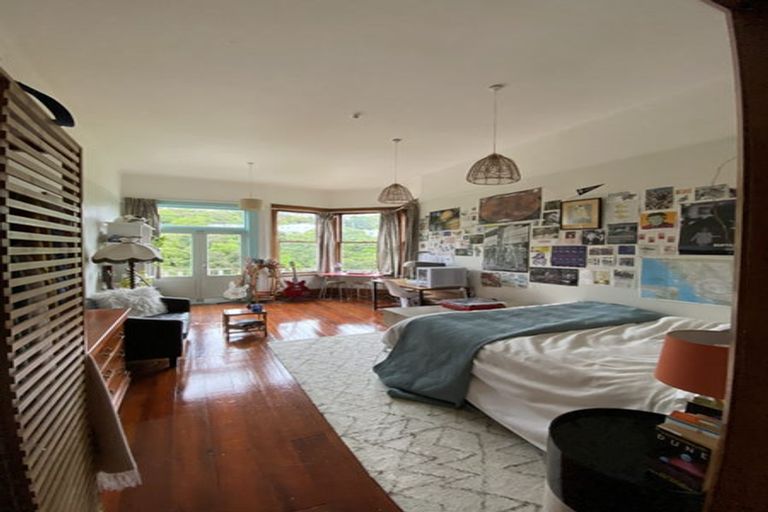 Photo of property in 10 Moana Road, Kelburn, Wellington, 6012