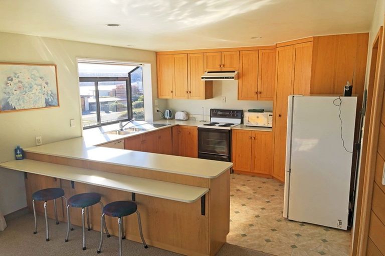 Photo of property in 17 Oregon Drive, Kelvin Heights, Queenstown, 9300