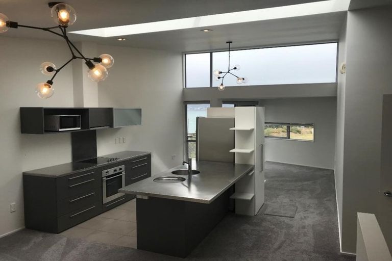 Photo of property in 17/2 Onslow Road, Khandallah, Wellington, 6035