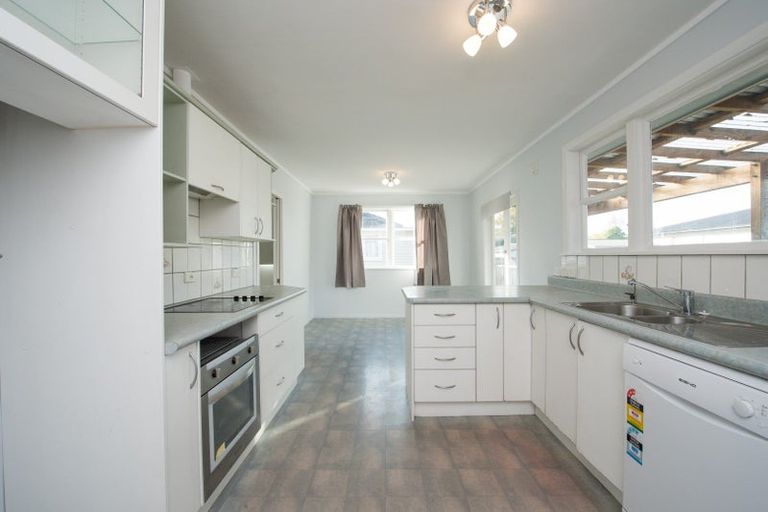 Photo of property in 16 Portal Crescent, Beerescourt, Hamilton, 3200