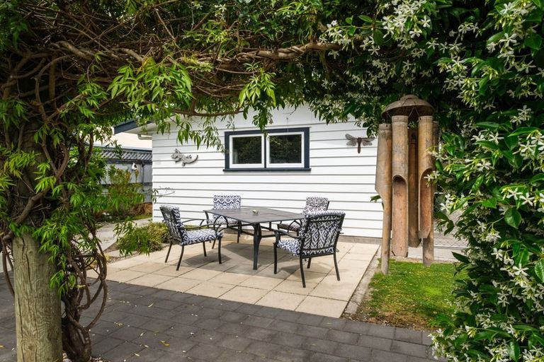 Photo of property in 2 Kelvin Street, Inner Kaiti, Gisborne, 4010