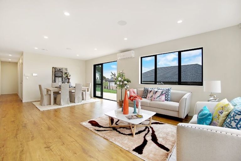 Photo of property in 59 Twin Parks Rise, Papakura, 2110