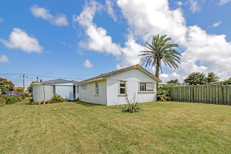 Photo of property in 86 Rua Avenue, Waitarere Beach, Levin, 5510