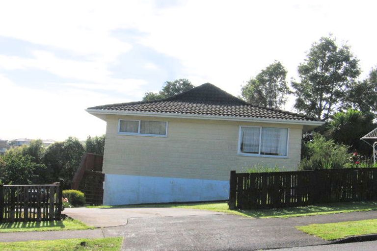 Photo of property in 40 Banyan Drive, Totara Heights, Auckland, 2105