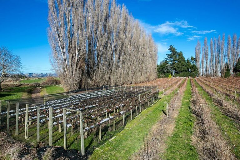 Photo of property in 781 Outram-mosgiel Road, Riverside, Mosgiel, 9073