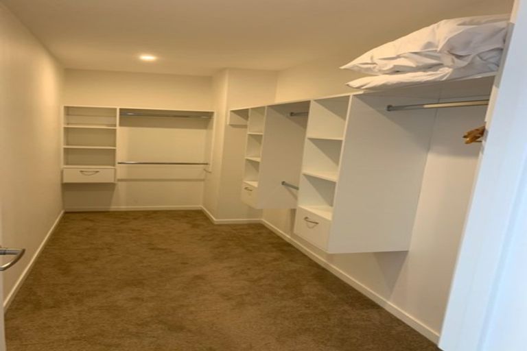 Photo of property in 50 Corricvale Way, Northcross, Auckland, 0630