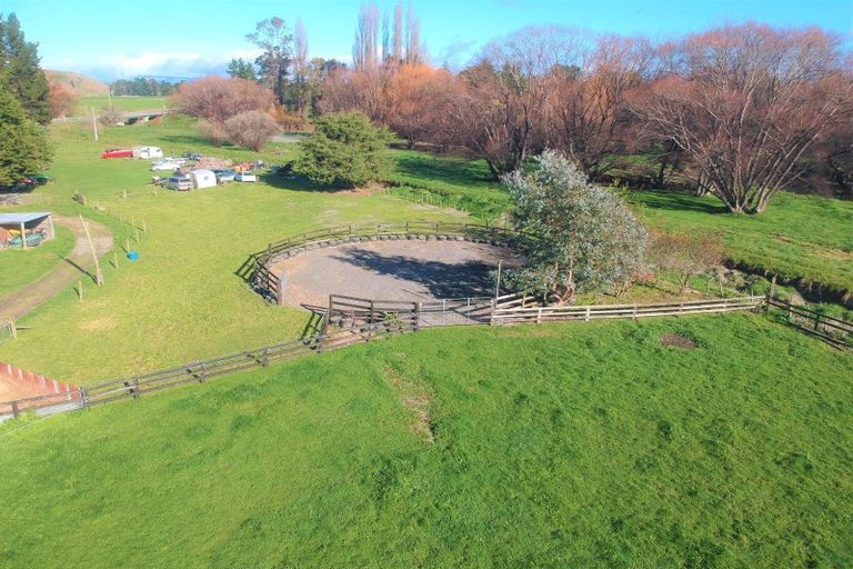 Photo of property in 2966 State Highway 2, Waipukurau, 4281