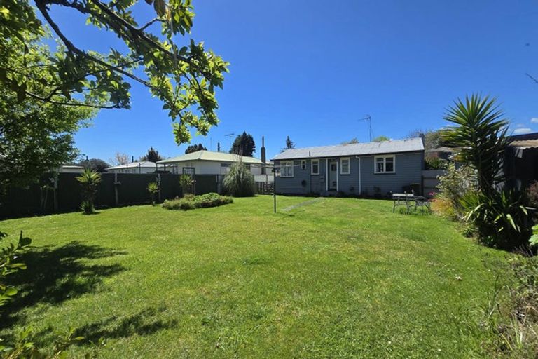 Photo of property in 14 Girvan Place, Tokoroa, 3420