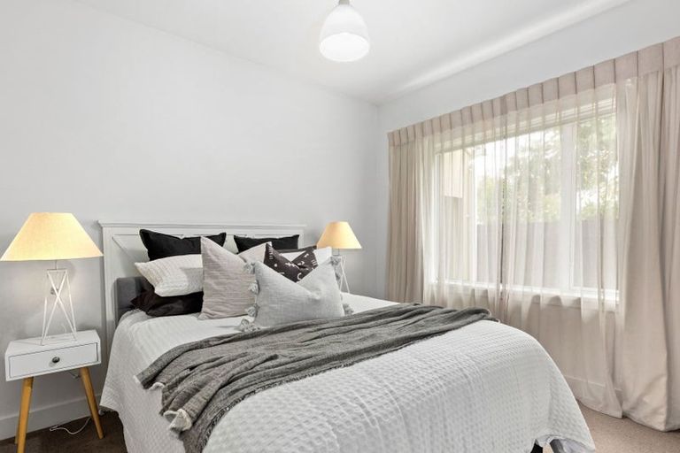 Photo of property in 66 Kahu Road, Fendalton, Christchurch, 8041