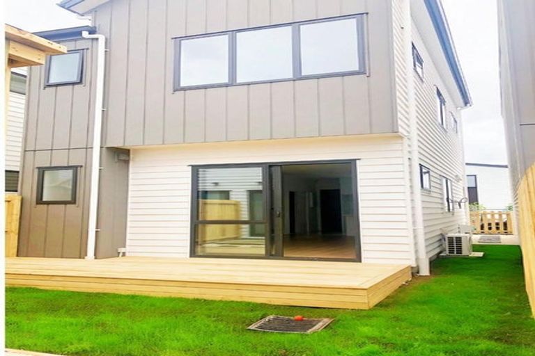 Photo of property in 36 Opoka Street, Papakura, 2110