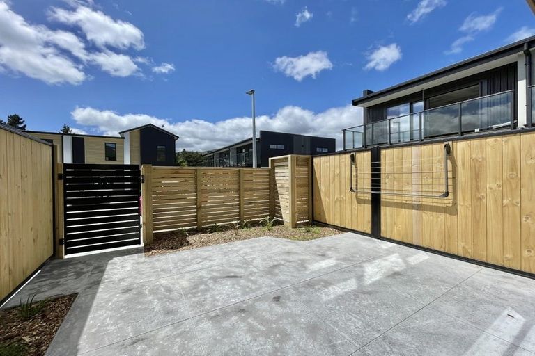 Photo of property in 2 Te Ara O Ralph Olsen, Wainuiomata, Lower Hutt, 5014