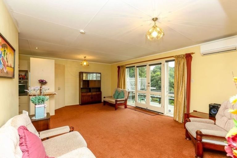 Photo of property in 1/33 Plympton Street, Brooklands, New Plymouth, 4310