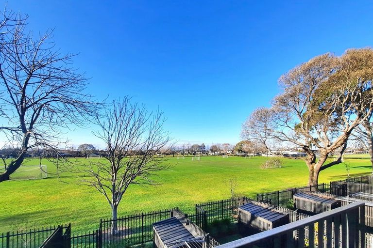 Photo of property in 7b Malaga Crescent, Harewood, Christchurch, 8051