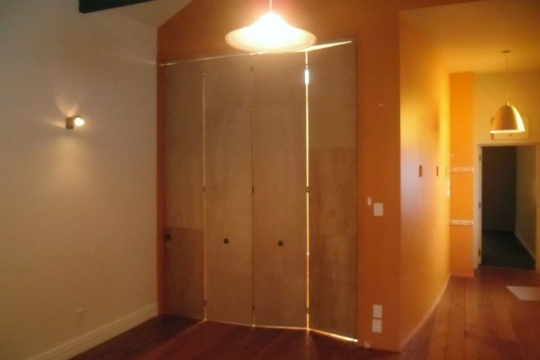 Photo of property in 72 Wallace Street, Mount Cook, Wellington, 6021